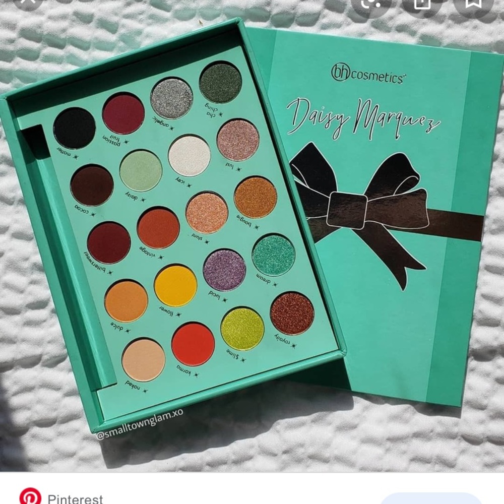 COPY - Bh Cosmetics Daisy Marquez Palette